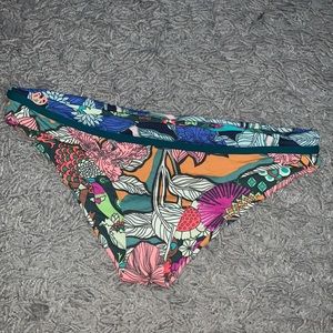 Maaji reversible bikini bottoms💫🌺